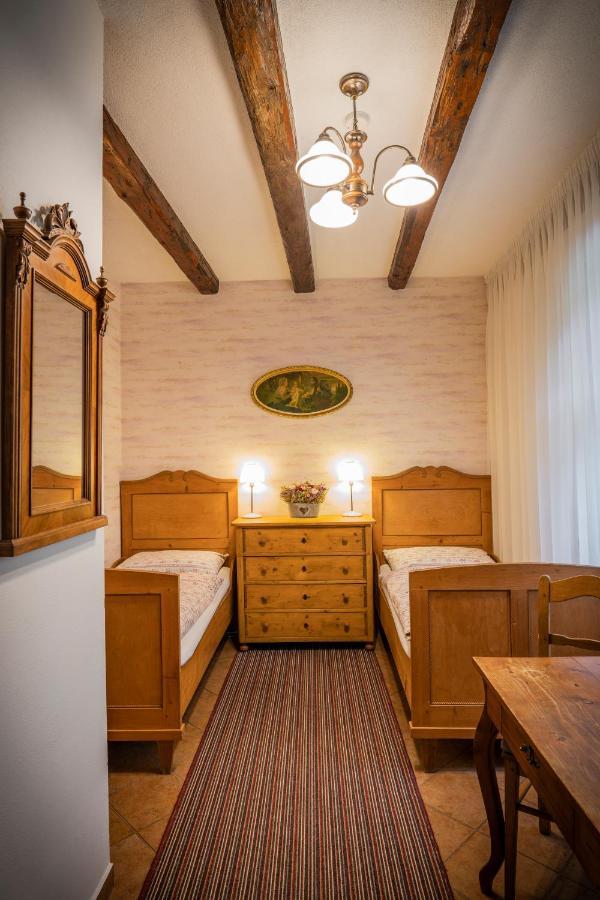 Penzion Primášé Dolni Vestonice Exterior foto