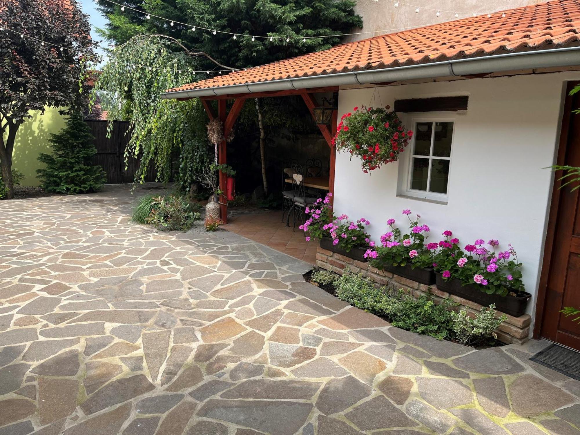 Penzion Primášé Dolni Vestonice Exterior foto