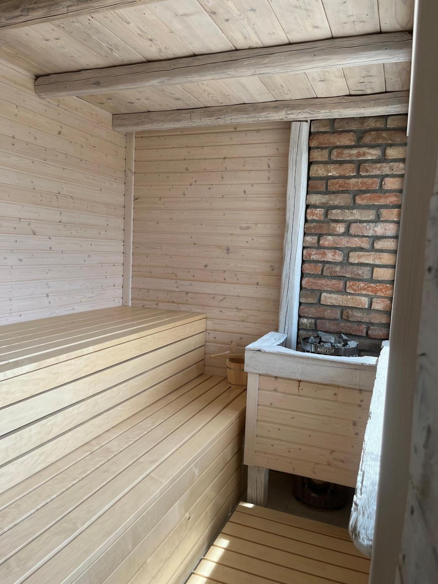 Penzion Primášé Dolni Vestonice Exterior foto